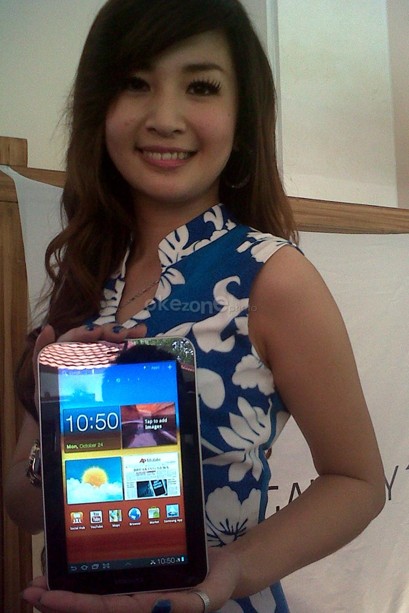 Menurut Budi Janto selaku Director Samsung Mobile Business, Galaxy Tab 7.0 Plus merupakan penyempurna dari - 21479_large