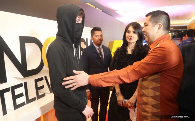 Alan Walker Ke Jakarta | hary tanoe bersama dj alan walker di ita 2016 okezone foto Alan Walker Ke Jakarta | hary tanoe bersama dj alan walker di ita 2016 okezone foto