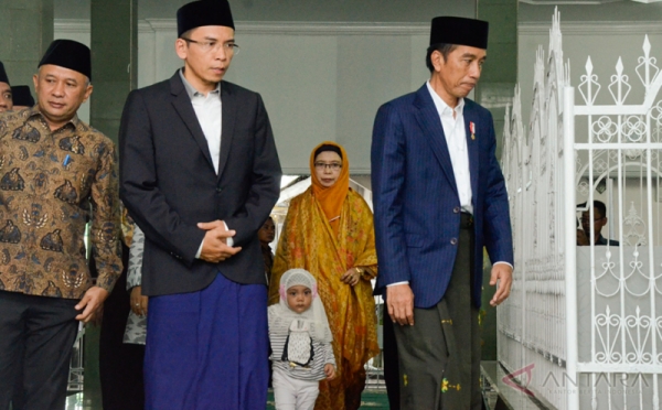 Hari Ini Jokowi Ziarah Ke Makam Pahlawan Nasional Maulana Syekh Tgkh