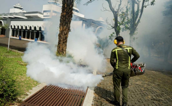 Calon Jamaah Haji Tiba Mei Asrama Haji Pondok Gede Difogging