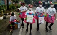 Anak-Anak di Solo Kampanyekan Memilah Sampah untuk Kepedulian Lingkungan