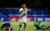 Taufik Hidayat Jadi Pahlawan Persija Jakarta Menang 2-1 Atas Persita Tangerang