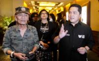 Menteri BUMN Erick Thohir Nobar Film Srimulat Hil Yang Mustahal