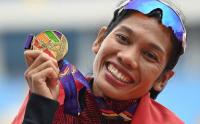 Senyum Sumringah Odekta Elvina Naibaho Raih Emas Lari Maraton