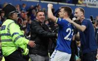 Sangat Emosional, Selebrasi Pemain Everton Selamat dari Degradasi