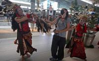 Parade Budaya Indonesia di Terminal 3 Bandara Soekarno-Hatta