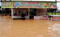 Puluhan Rumah di Jambi Terendam Banjir, Aktivitas Warga Terganggu
