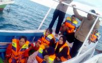 Kesedihan Korban Selamat KM Ladang Pertiwi usai Diselamatkan Tim SAR di Perairan Makassar
