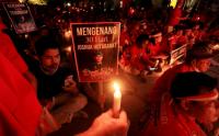 Aksi Solidaritas Masyarakat Nyalakan 3000 Lilin Mengenang Brigadir J
