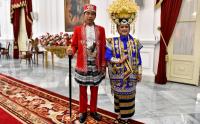 Presiden Joko Widodo Kenakan Baju Adat Dolomani Khas Buton