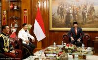 Presiden Joko Widodo Mampir ke Ruang Kerja Menhan Prabowo Subianto Sambil Ngopi Bareng Sesepuh TNI