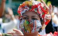 Parade Busana Hasil Daur Ulang Sampah Plastik