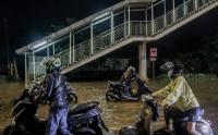 Drainase yang Buruk Sebabkan Banjir di Jalan Ciledug Raya