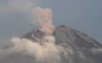 Aktivitas Vulkanis Gunung Merapi Gunung Semeru Masih Berlanjut