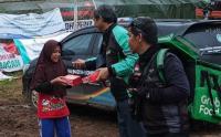 Solidaritas Korban Gempa Cianjur, Grab Indonesia Serahkan Bantuan Rp2 Miliar