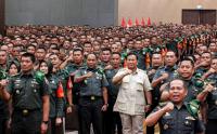 Menhan Prabowo Subianto Salam Komando Bareng Ribuan Babinsa Medan