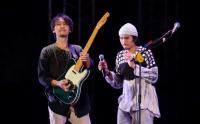 Foto-Foto Band Sheila On 7 Sukses Bikin Baper Penggemarnya di Konser Tunggal Tunggu Aku di Jakarta