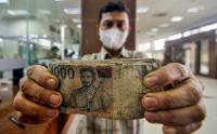 Warga Bengkulu Tukarkan Uang Rusak di Bank Indonesia