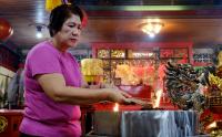Umat Konghucu Jalani Sembahyag Jelang Perayaan Cap Go Meh