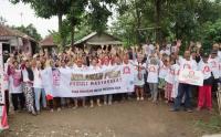 Relawan Puan Bagikan Sembako untuk Janda dan Orang Tua Jompo