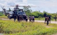 Personel TNI-Polri Evakuasi 15 Warga yang Disandera Kelompok Separatis Papua