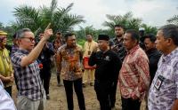 OJK Dorong Peningkatan Akses Pendanaan untuk Petani Sawit di Kabupaten Kampar Riau