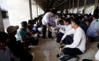 Ribuan Umat Muslim Buka Puasa Bareng di Masjid Istiqlal Jakarta