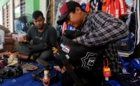Jasa Perbaikan Tas Jamaah Calon Haji di Asrama Haji Boyolali