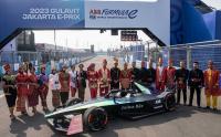 Sesi Foto Pembalap Formula E 2023 di AGI Jakarta International E-Prix Circuit 