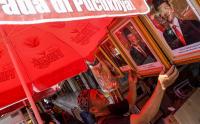 Foto Prabowo-Gibran Mulai Dijual di Pasar Baru