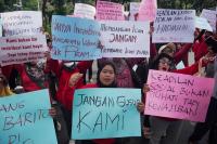 Aksi Tolak Penggusuran Pasar Burung Barito
