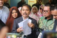 Roy Suryo dan Tim Hukum Desak Kemendikdasmen Cabut SK Penyetaraan Ijazah Gibran