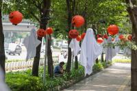 Nuansa Halloween Hiasi Pedestrian Sudirman
