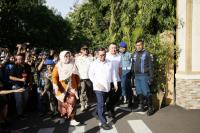 Gubernur DKI Pramono Anung Tinjau Lokasi Ledakan di SMAN 72 Jakarta