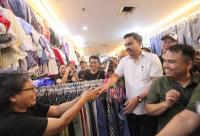 Kunjungi Pasar Senen, Menteri UMKM dan BAM DPR RI Serap Aspirasi Pedagang Thrifting