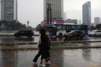 Cuaca Ekstrem Mengintai Jakarta, BPBD Imbau Warga Waspada Hujan 14 - 17 Januari