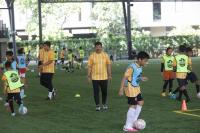 Ratusan Anak Ikuti Klinik Pelatihan Sepak Bola Bersama Indra Sjafri
