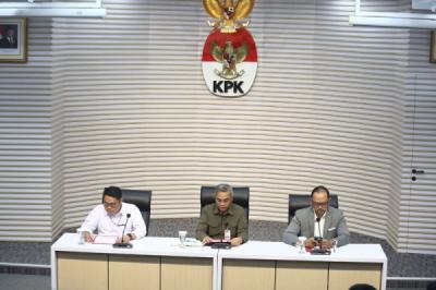 KPK Konferensi Pers, Resmi Tahan Hasto Kristiyanto dalam Kasus Suap dan Perintangan Penyidikan