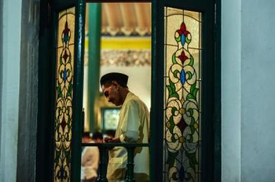 tarawih-perdana-ramadan-1446-h-di-masjid-agung-sultan-mahmud-badaruddin-jayo-wikramo-palembang