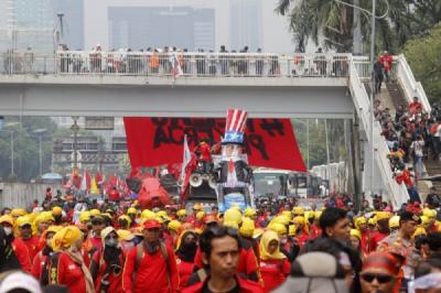 Buruh Gelar Aksi di Depan DPR, Tuntut Kesejahteraan yang Lebih Baik