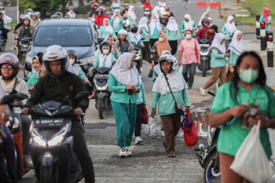 Kemnaker Catat 18.000 Pekerja Kena PHK di Awal Tahun 2025