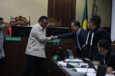 Mantan Mendag Rachmat Gobel Hadir Sebagai Saksi di Sidang Tom Lembong