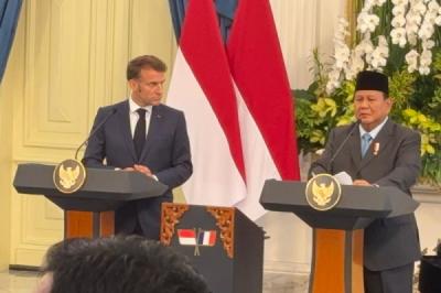Presiden Prabowo dan Presiden Macron Sampaikan Pernyataan Pers Bersama di Istana Merdeka