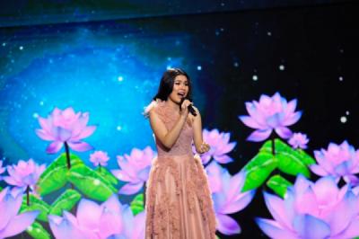 Vanessa Zee Tampil Meriahkan Digital Innovation Awards 2025