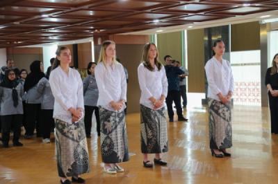 4-atlet-sepak-bola-wanita-resmi-jadi-wni-siap-bela-timnas-indonesia