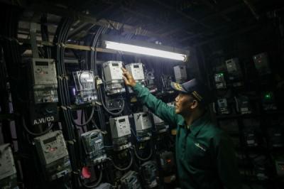 diskon-listrik-dibatalkan-pemerintah-naikkan-subsidi-upah-jadi-rp300-ribu
