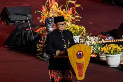 malam-puncak-hut-ke-498-dki-jakarta-di-lapangan-banteng