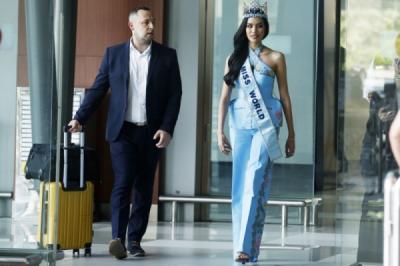 miss-world-2025-opal-suchata-tiba-di-indonesia