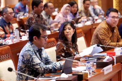 menkomdigi-meutya-hafid-hadiri-raker-dengan-komisi-i-dpr-bahas-laporan-keuangan-dan-rkp-2026