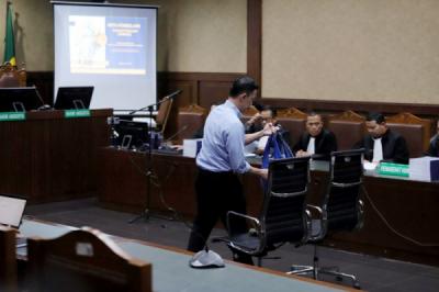 sidang-pleidoi-tom-lembong-usai-dituntut-7-tahun-penjara